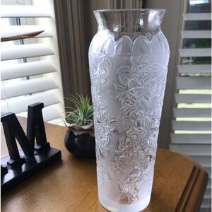 Lalique France Vase